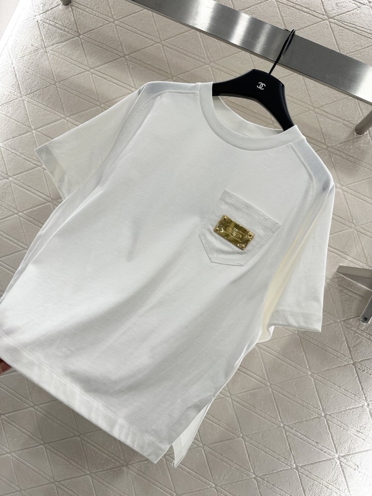 T-shirt women's фото 6