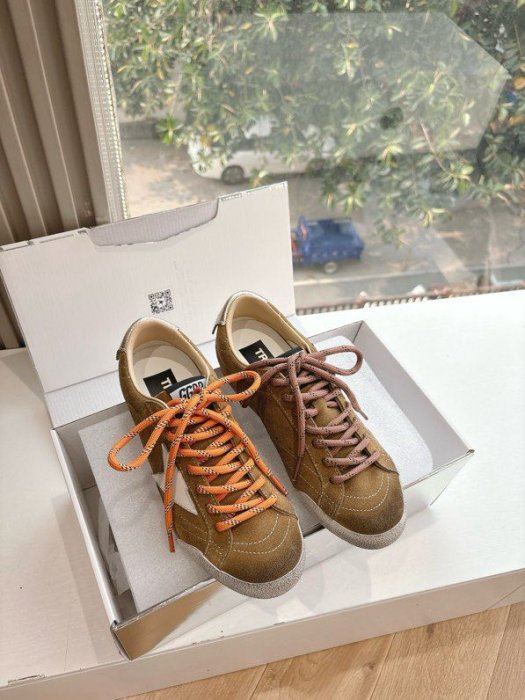 Кроссовки Golden Goose