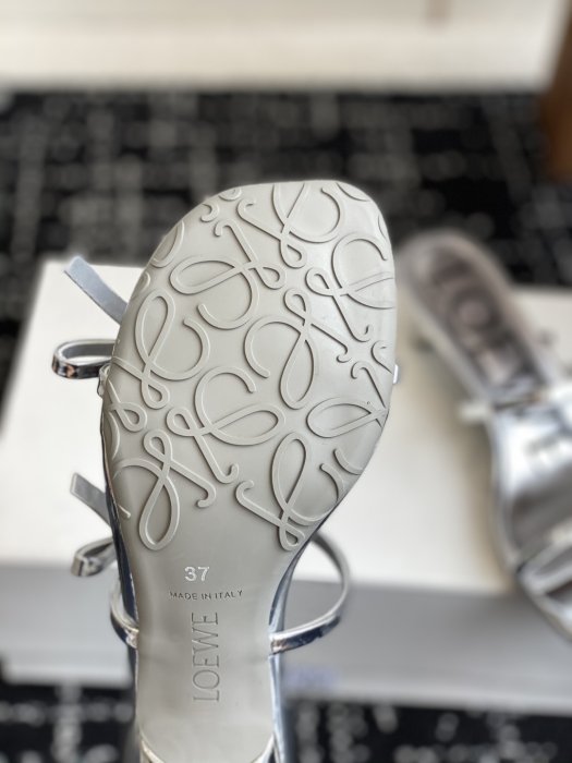 Босоножки фото 9