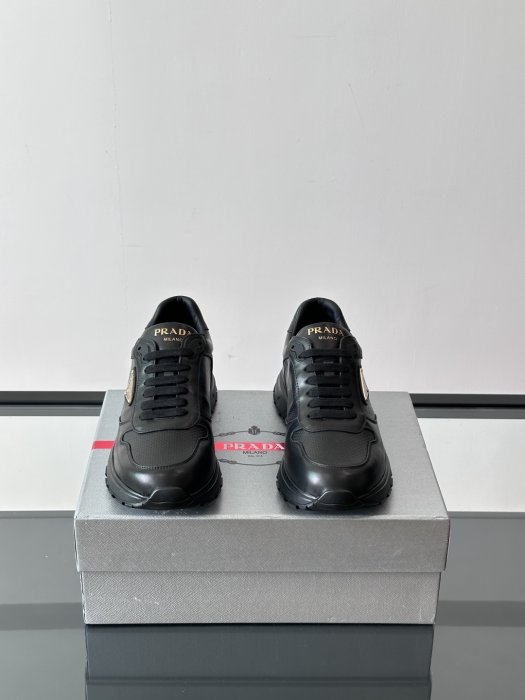 Кросівки чоловічі фото 2