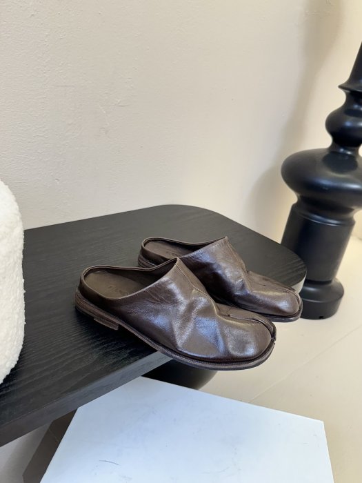 Мюли с раздвоенным носком фото 2