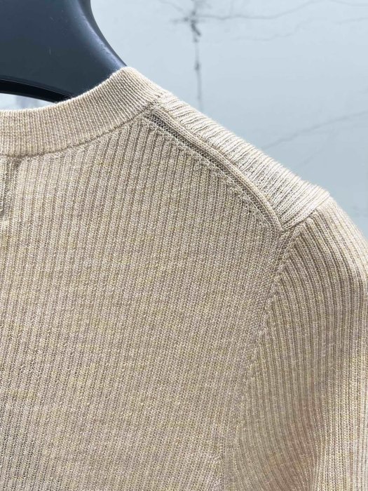 Футболка женская фото 5