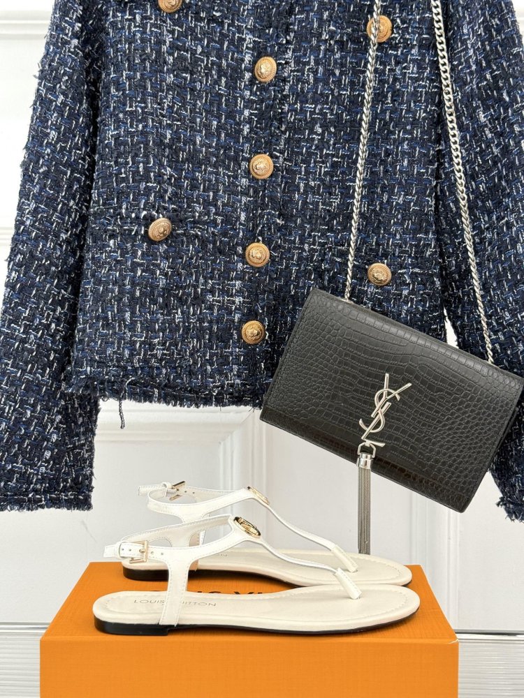 Сандалии женские