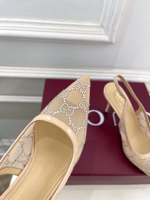 Босоножки фото 6