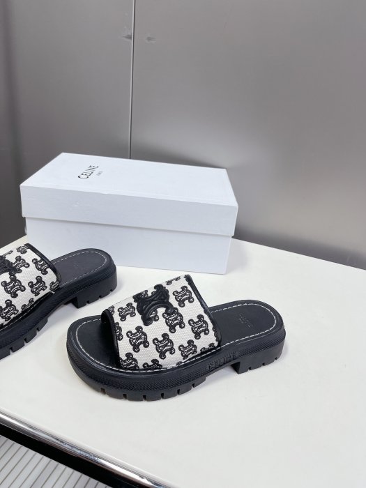 Шльопанці фото 3