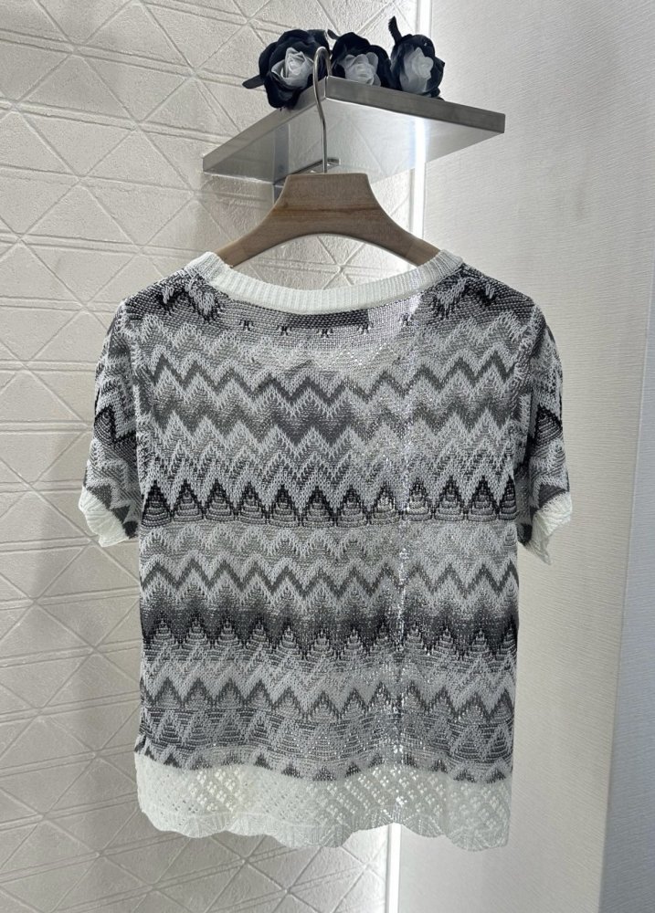 Футболка женская фото 2