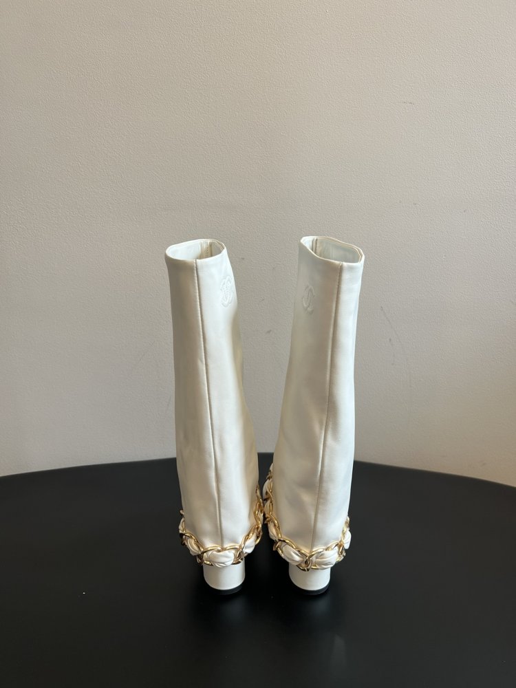 Сапоги женские фото 4