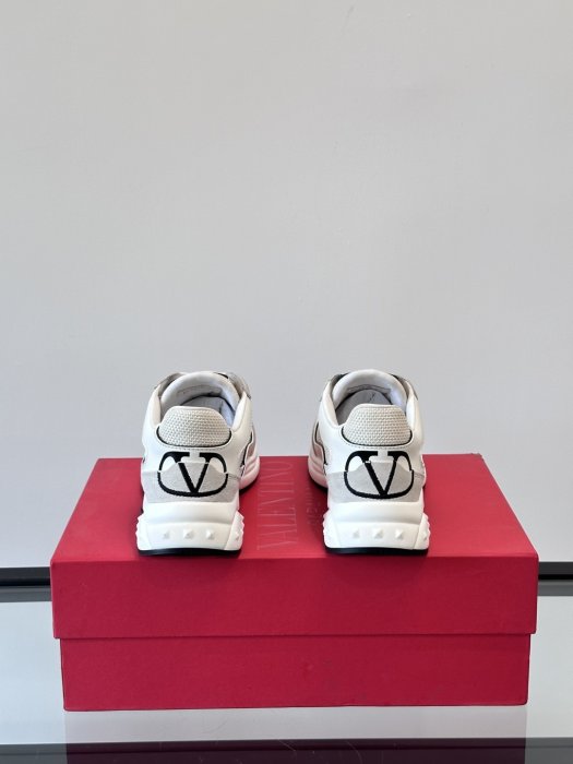 Sneakers фото 7