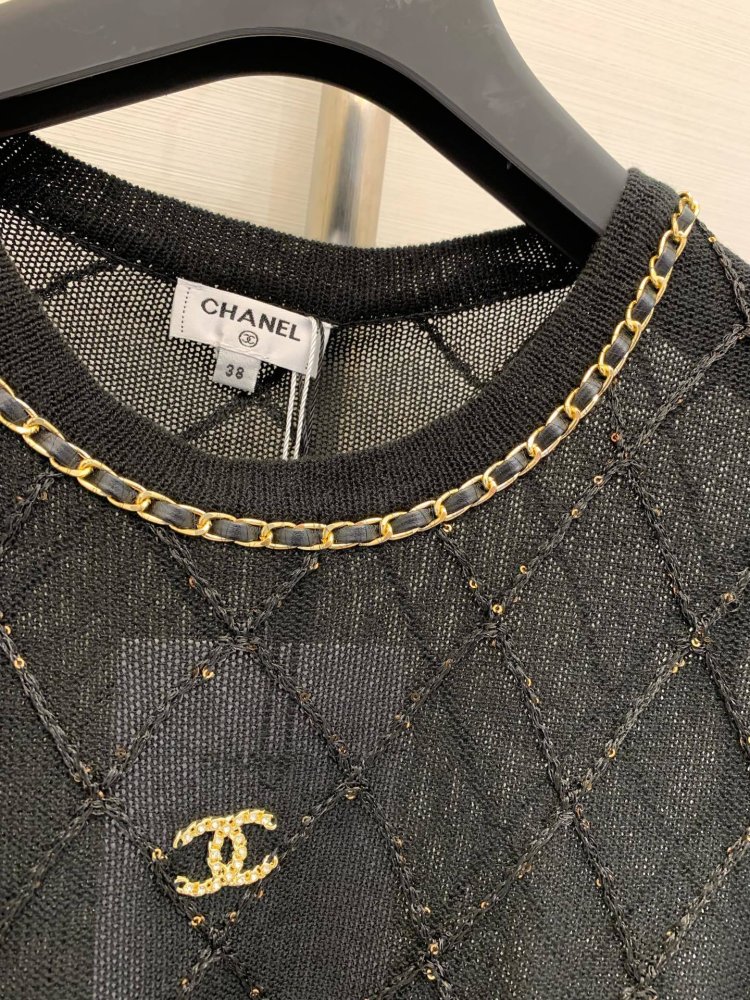 T-shirt women's фото 5