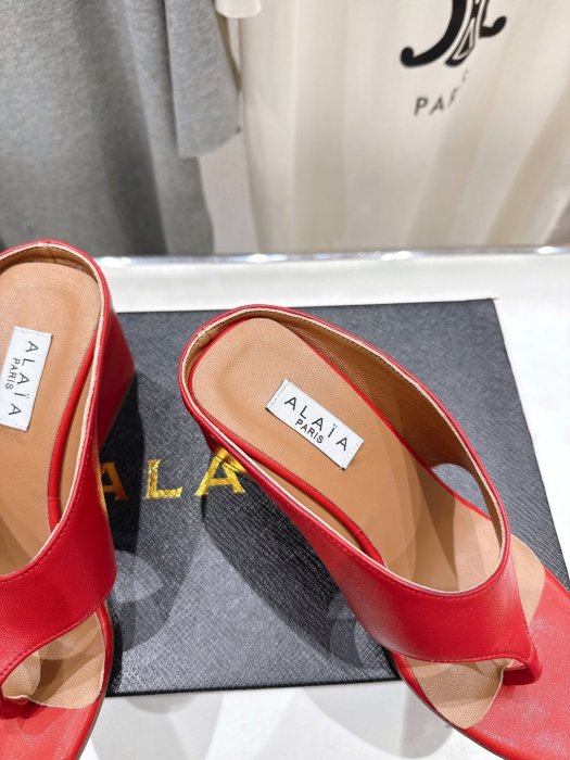 Босоножки фото 6