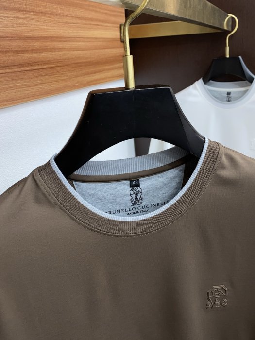 T-shirt men's фото 3
