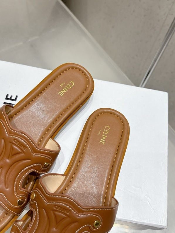 Шлепанцы женские фото 7