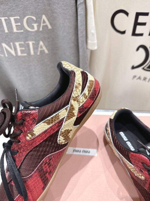 Кроссовки фото 6