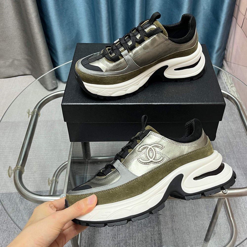 Кроссовки женские фото 5