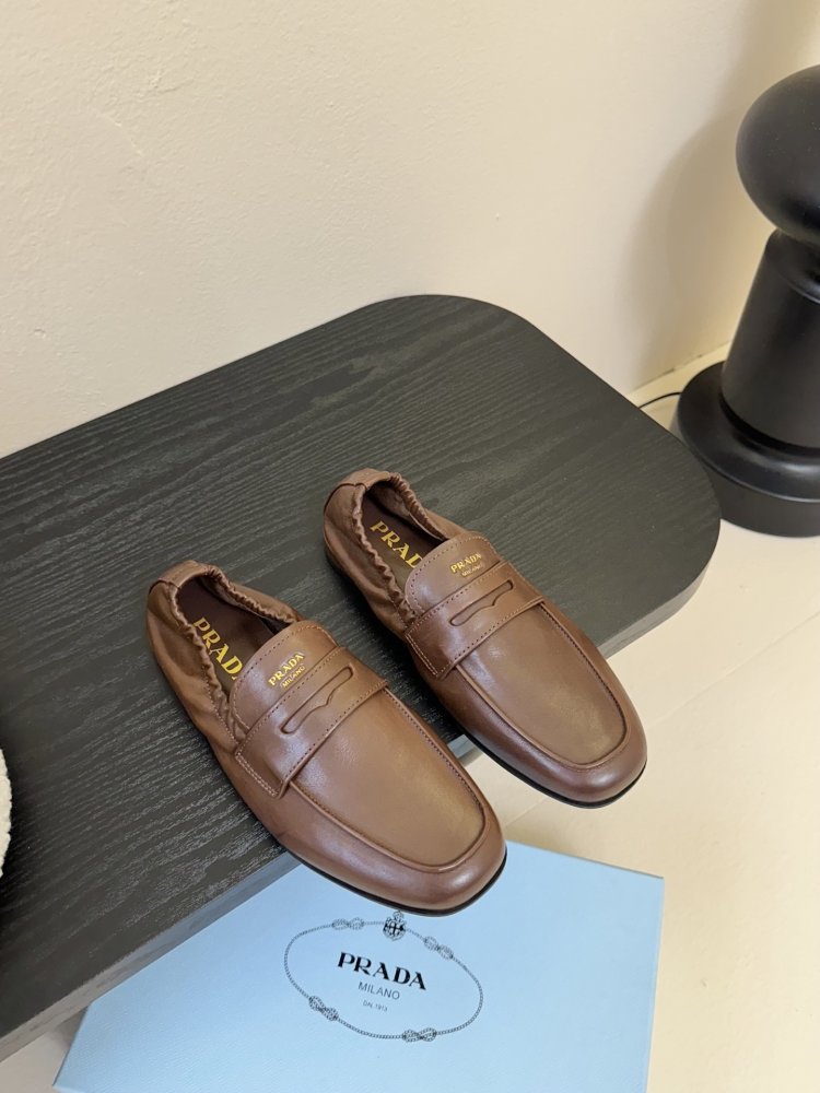 Лоферы women's