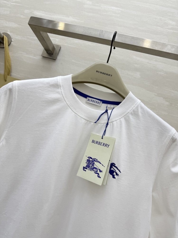 Футболка жіноча фото 3