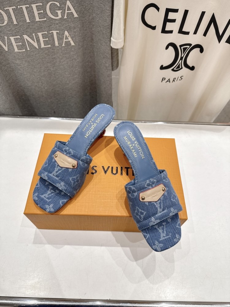 Босоніжки фото 2