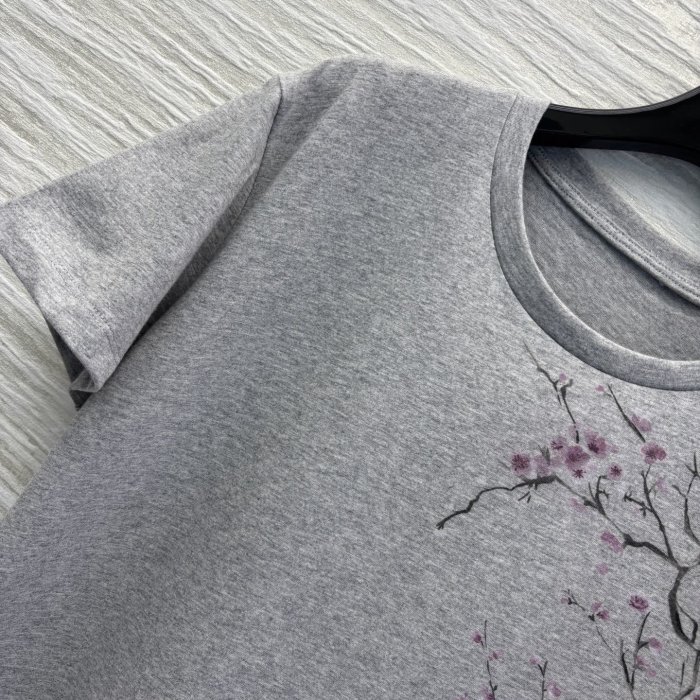 Футболка женская фото 3