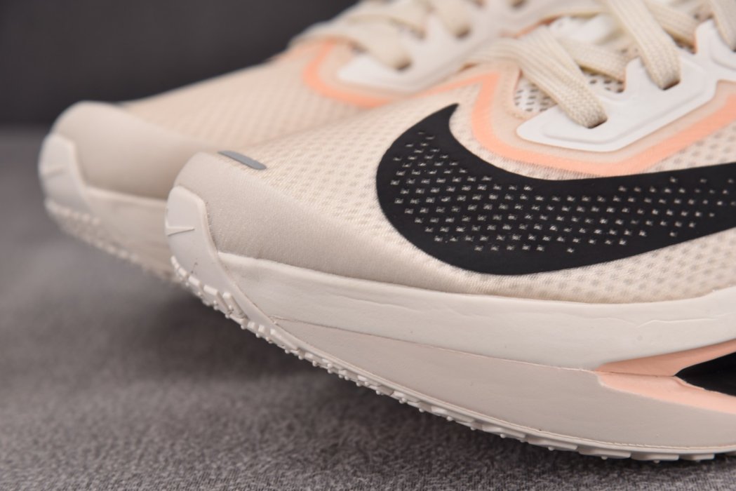 Кроссовки Zoom Fly 6 Pale Ivory Crimson фото 11