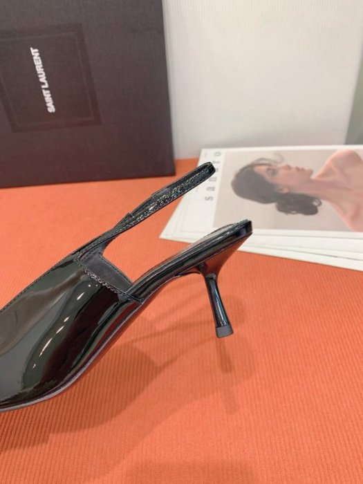 Босоножки фото 5