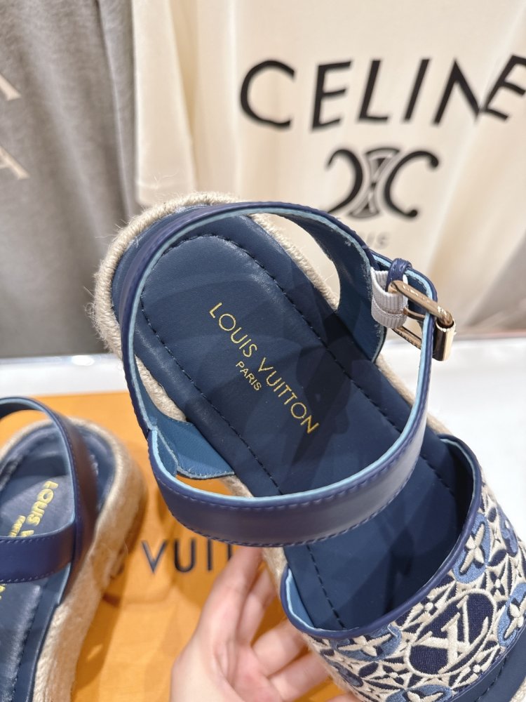 Сандалии женские фото 6