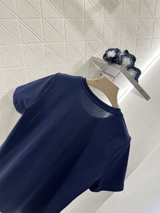 Футболка женская фото 4