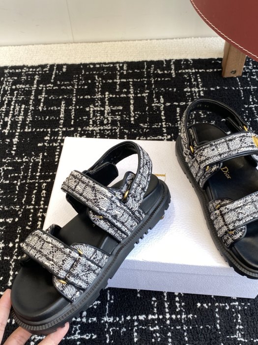 Sandals women's фото 7