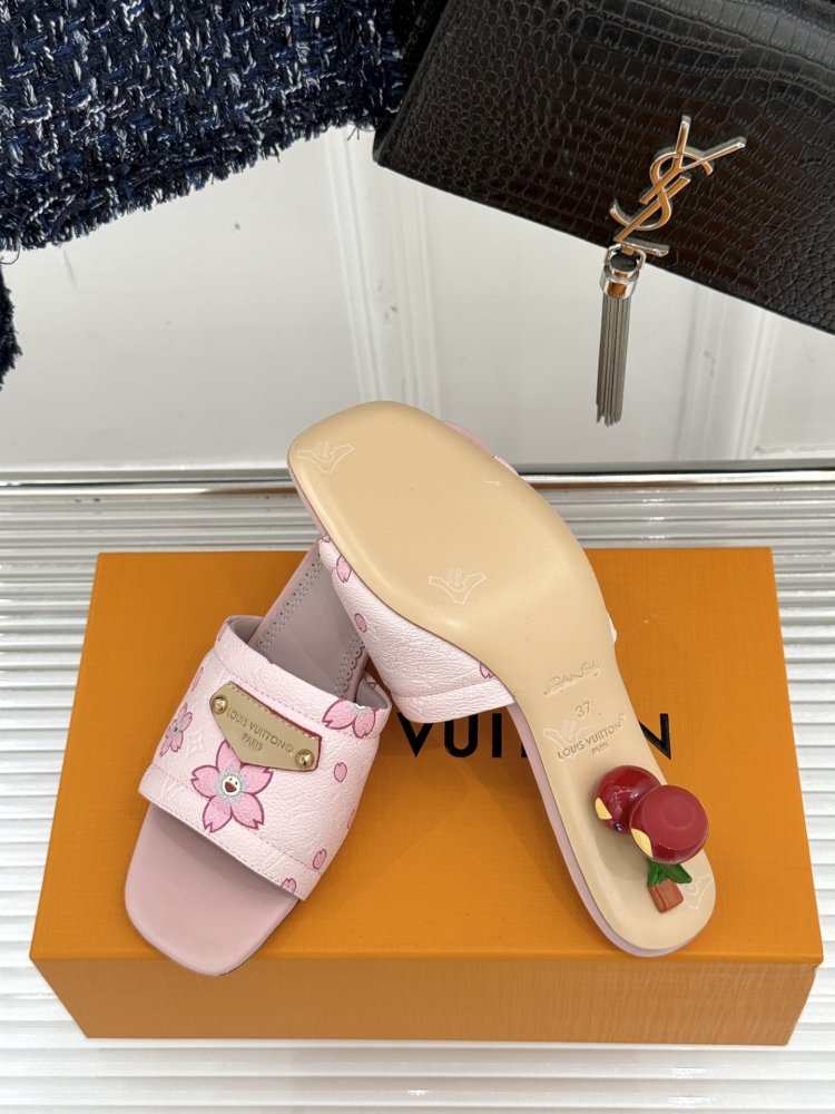 Босоножки фото 9