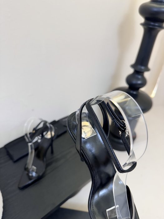 Босоножки фото 8