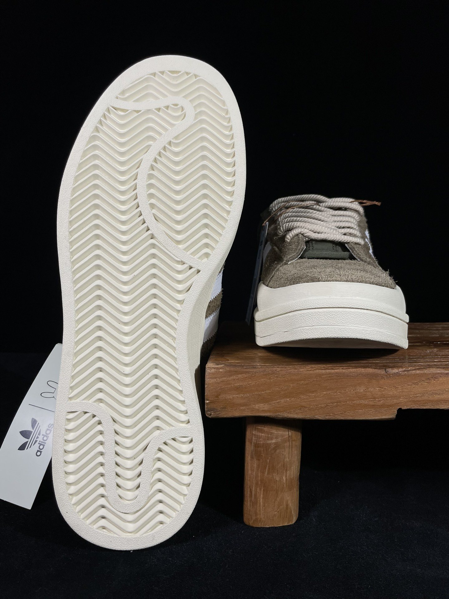 Sneakers Bad Bunny ID7950 фото 3