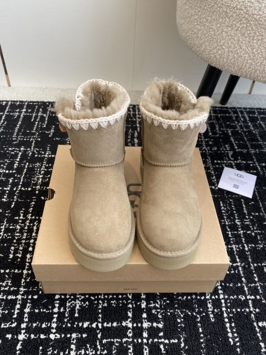 Ugg boots women's