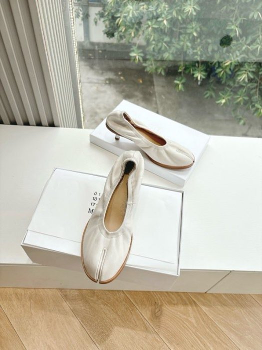 Туфли кожаные с раздвоенным носком фото 6