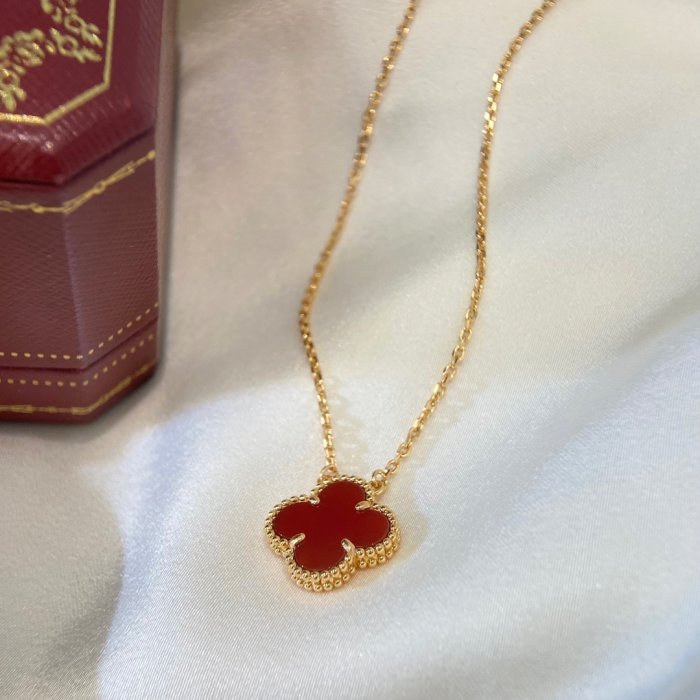 Necklace фото 4