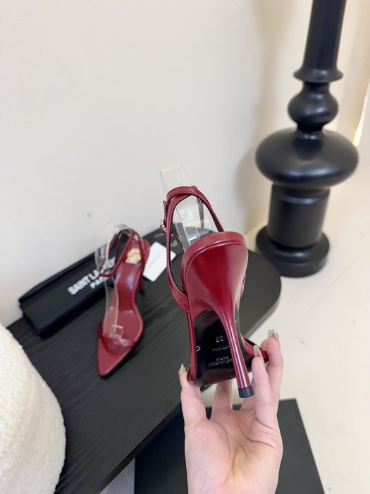 Босоножки фото 6