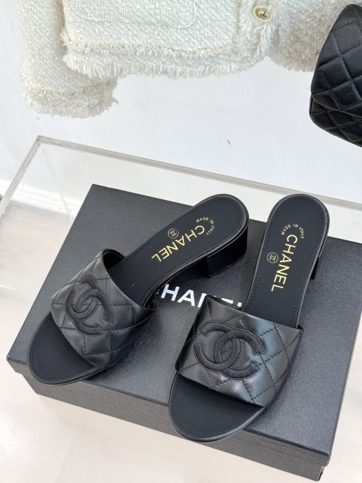 Босоножки фото 2