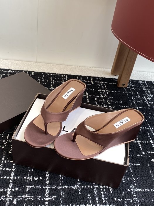 Босоножки фото 3