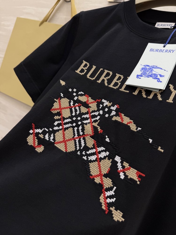 Футболка женская фото 5