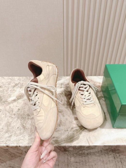 Кроссовки фото 3