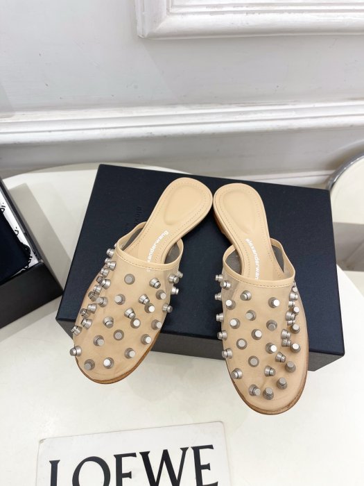 Шлепанцы женские