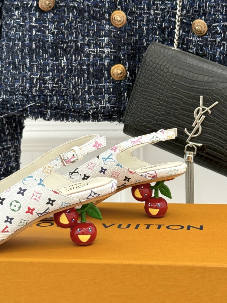 Босоніжки фото 6