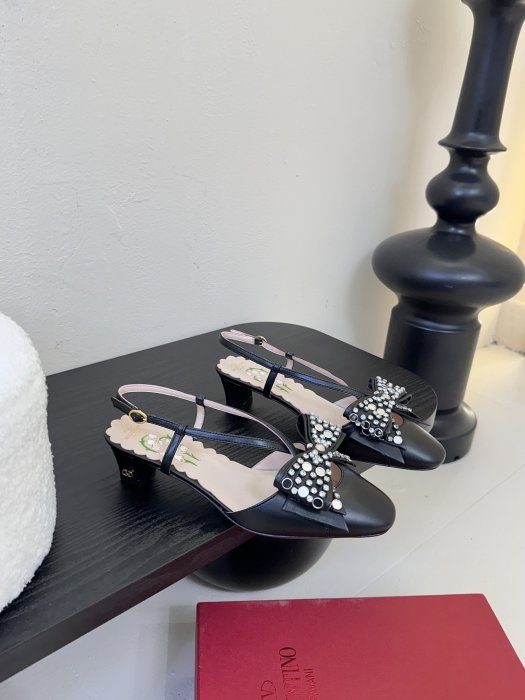 Босоножки фото 2