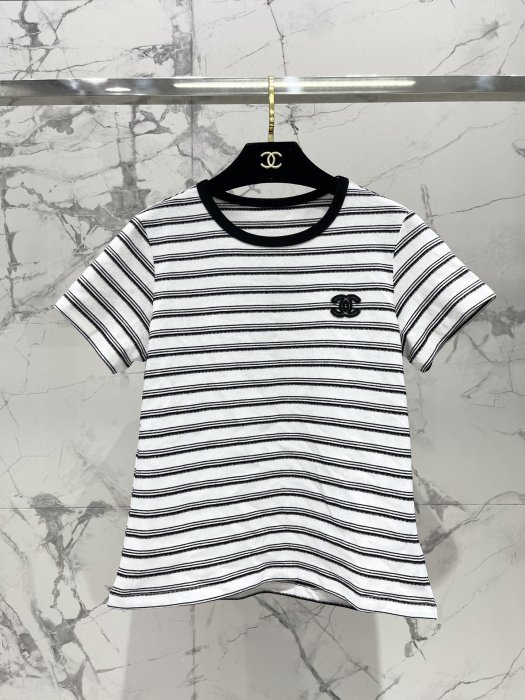 Футболка женская