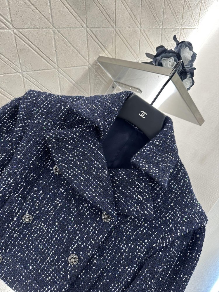 A jacket women's фото 3