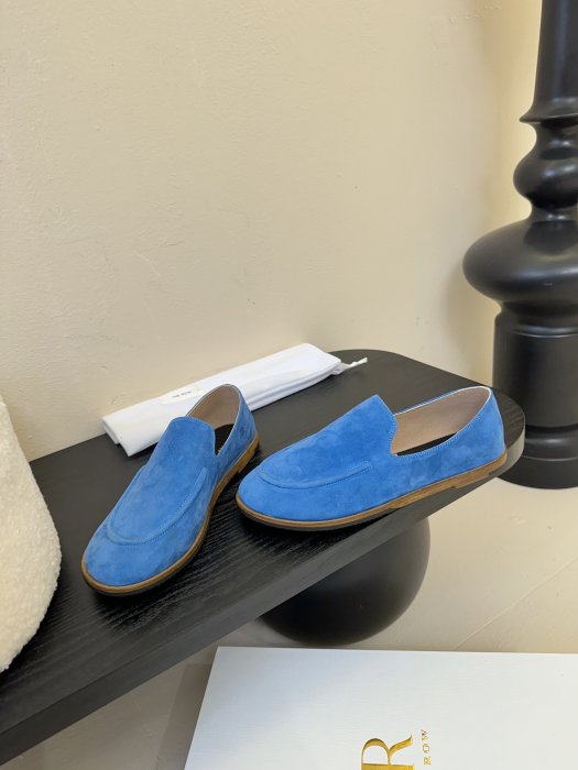 Лоферы женские фото 3