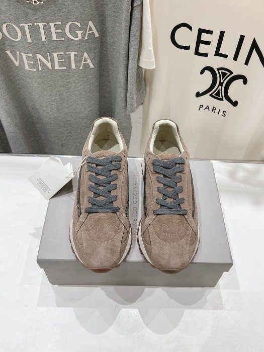 Кроссовки фото 2