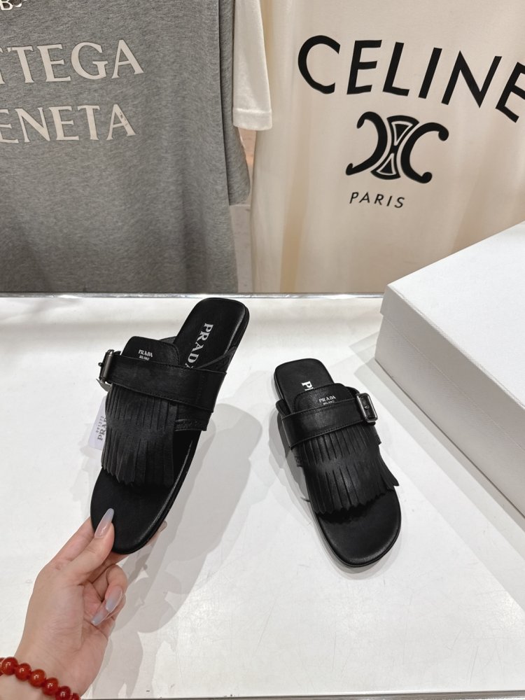 Шльопанці жіночі фото 4