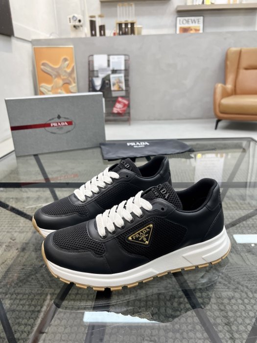 Кроссовки мужские