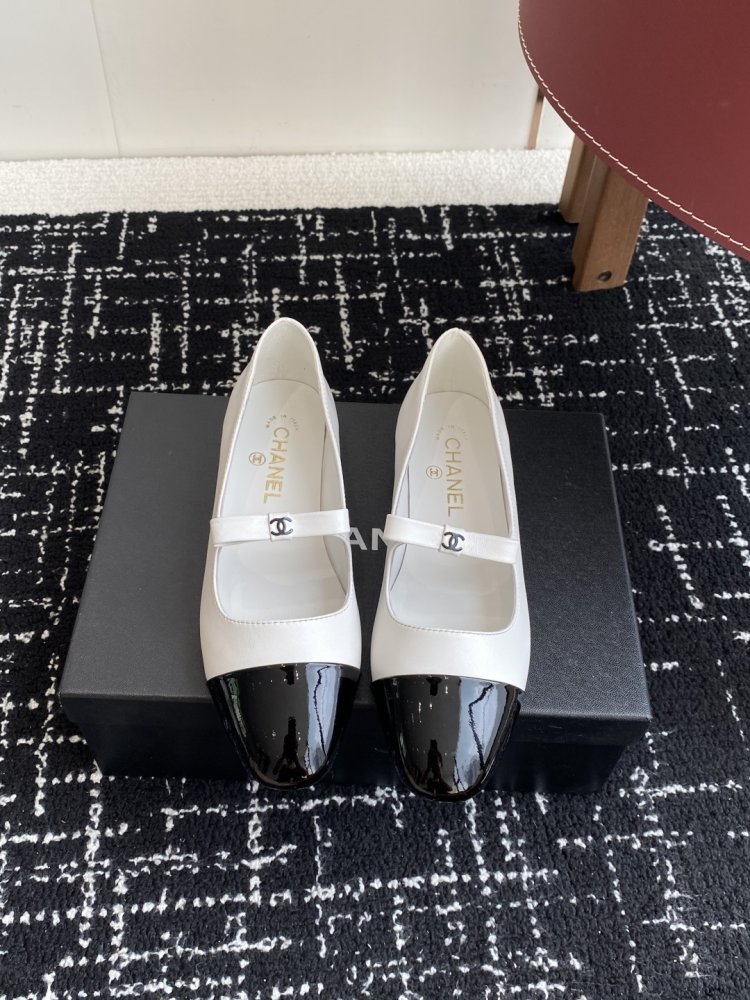 Ballet shoes leather