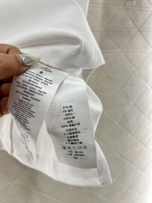 Футболка жіноча фото 9