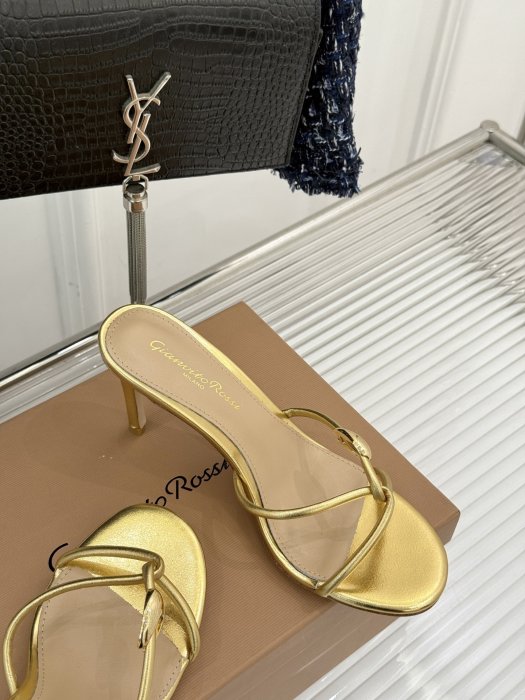 Sandals on stud фото 5